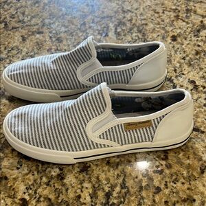 Tommy Bahama 7.5 Striped Slip-On Sneakers